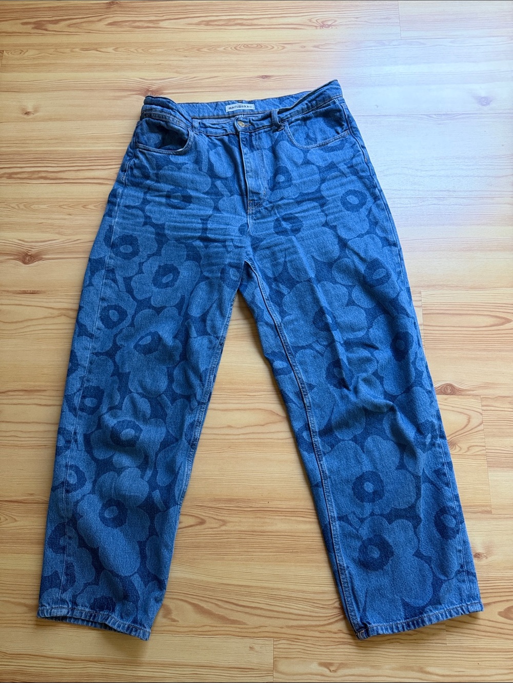 Marimekko Floral Pattern barrel jeans Women’s Jeans 29 no damage